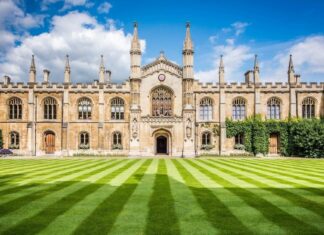 15 DE LAS UNIVERSIDADES MÁS BELLAS DEL MUNDO » 2023