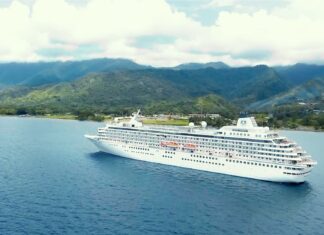 El renovado Crystal Symphony se embarca en su primer viaje »