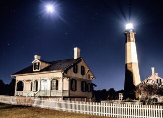 7 faros misteriosos que te darán escalofríos visitar »