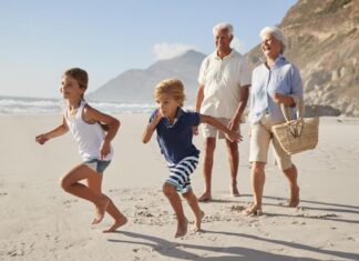 5 destinos divertidos para nietos y abuelos activos »