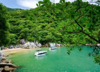 ¿Cuál es y dónde queda la playa más pequeña de México? »