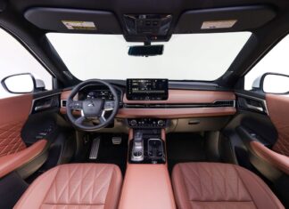 Mitsubishi publicó las primeras imágenes oficiales del interior del nuevo SUV Outlander del 2025 de siete pasajeros »