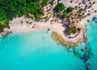 Las 6 Islas del Caribe que Debes Visitar Antes de que se Llenen de Turistas »