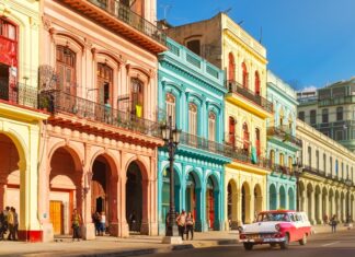 Las 5 Islas Más Baratas para Vacacionar en el Caribe Este Año »