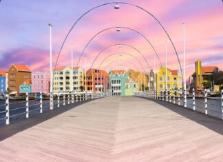 Los Destinos Más Coloridos del Caribe que Parecen Postales »