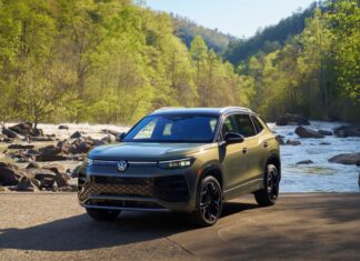 Volkswagen presenta en el Auto Show de Nueva York el nuevo Tiguan SEL R-Line Turbo del 2026 »