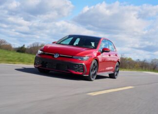 Volkswagen presentó los renovados GTI y Golf R del 2025 »