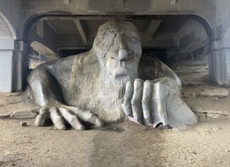 Los 5 Monumentos Más Raros del Mundo (y Dónde Encontrarlos) »