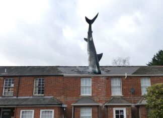 ¿Qué países tienen los monumentos más extraños que nadie te contó? »