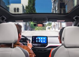 Los 5 crossovers más versátiles para viajeros que viven en carretera »