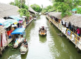 LOS 5 MERCADOS FLOTANTES QUE AÚN OPERAN COMO HACE 100 AÑOS »