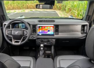 5 autos del 2025 cuyos interiores dan un paso atrás en el tiempo »