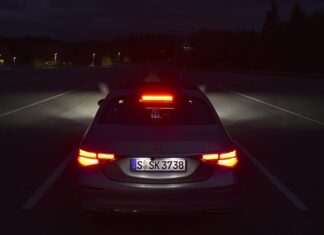 ¿Cuáles son los 5 vehículos con el sistema de faros LED matriciales más avanzado para conducción nocturna? »