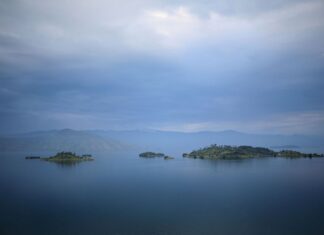 Las 5 lagunas donde NO deberías bañarte nunca »