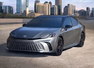 El nuevo Mitsubishi Eclipse Sportback EV ha sido nombrado SUV ecológico del año 2027 por Green Car Journal »