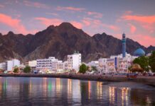 Los 5 paisajes de Omán para vivir desierto, wadis y costa en modo aventura suave »
