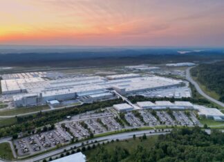 Volkswagen celebra 15 años de ensamblaje en Estados Unidos, inversión comunitaria y compromiso con la fuerza laboral en la planta de Chattanooga. »