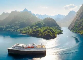 Los 5 trayectos costeros en transporte público que parecen un crucero de lujo en el 2026 »