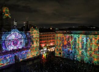 Los 5 destinos del mundo donde los festivales de luz transforman por completo la experiencia de viaje en invierno »