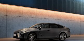 Los 5 autos de lujo del 2026 que valen cada dólar de lo que cuestan »