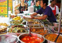 5 platillos callejeros del mundo que debes probar aunque te dé miedo al principio »