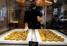 5 rutas dulces que puedes seguir por el mundo probando el postre callejero típico de cada lugar »