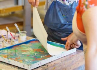 5 talleres artesanales del mundo donde puedes aprender un oficio tradicional en un solo día »