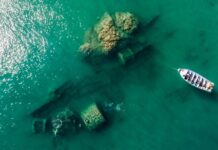 5 miradores al fondo del mar donde puedes ver un naufragio sin necesidad de bucear »