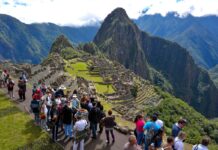 5 atracciones turísticas súper famosas que decepcionan en persona y qué visitar en su lugar »