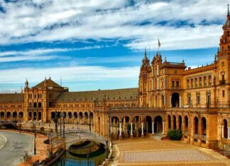 5 ciudades universitarias con aire de película que vale la pena recorrer »