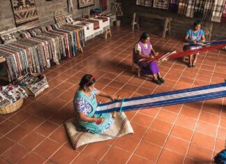 5 destinos donde todavía se elaboran productos con técnicas centenarias »